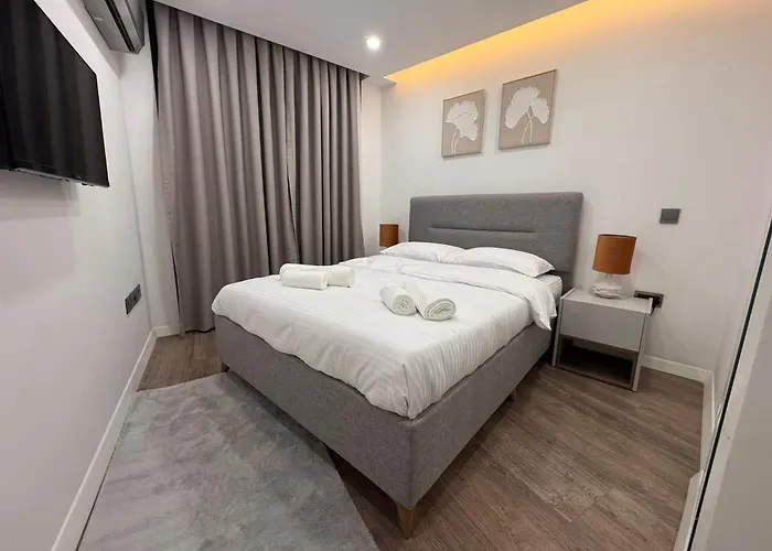 Eft * Kyrenia (Northern Cyprus)